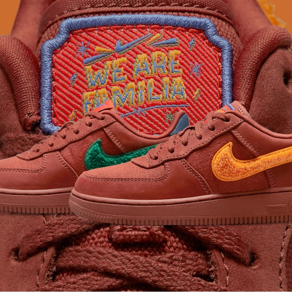 SOLD Men Nike Air Force 1 Low “La Familia”